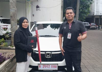 Sales Honda fatmawati IKB jakarta foto serah terima mobil (10)