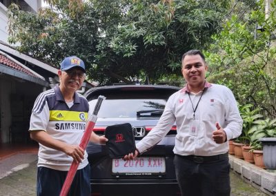 Sales Honda fatmawati IKB jakarta foto serah terima mobil (4)